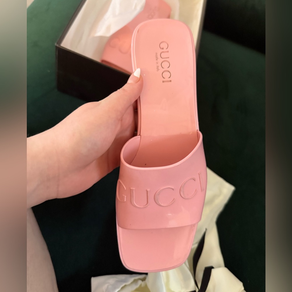 Pink Gucci rubber slides